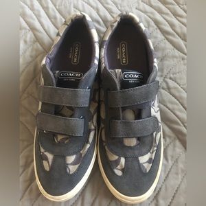 Coach shoes women’s size 9B good condition